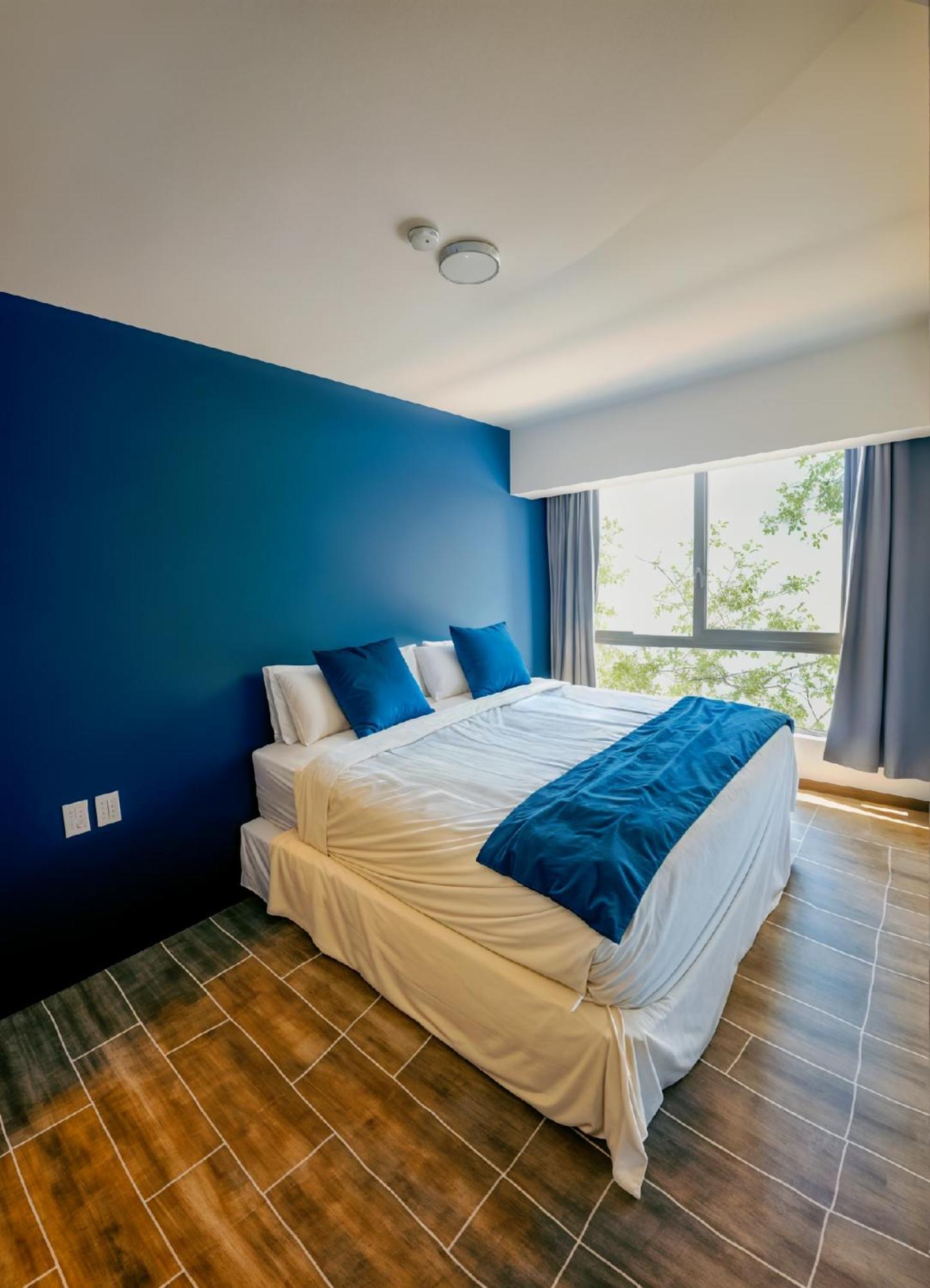 Entire Beautiful Condo With Rooftop Pool And Gym San Salvador Exterior photo